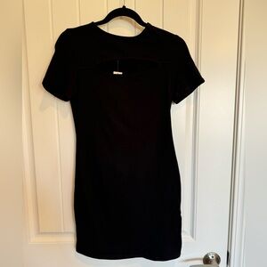 Black bodycon dress